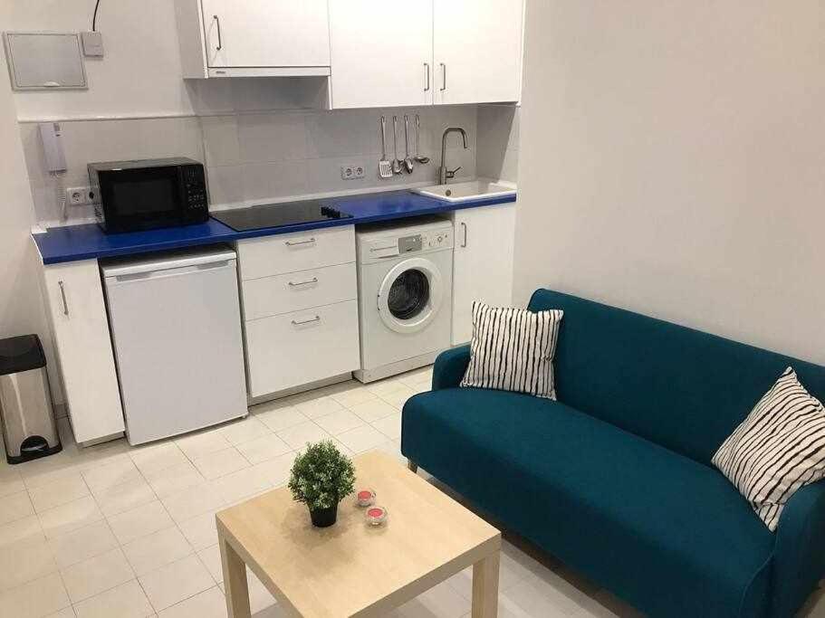 Un Genial Estudio En El Barrio Las Cortes Madryt Zewnętrze zdjęcie