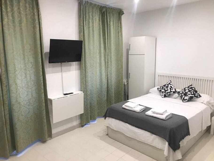 Un Genial Estudio En El Barrio Las Cortes Madryt Zewnętrze zdjęcie